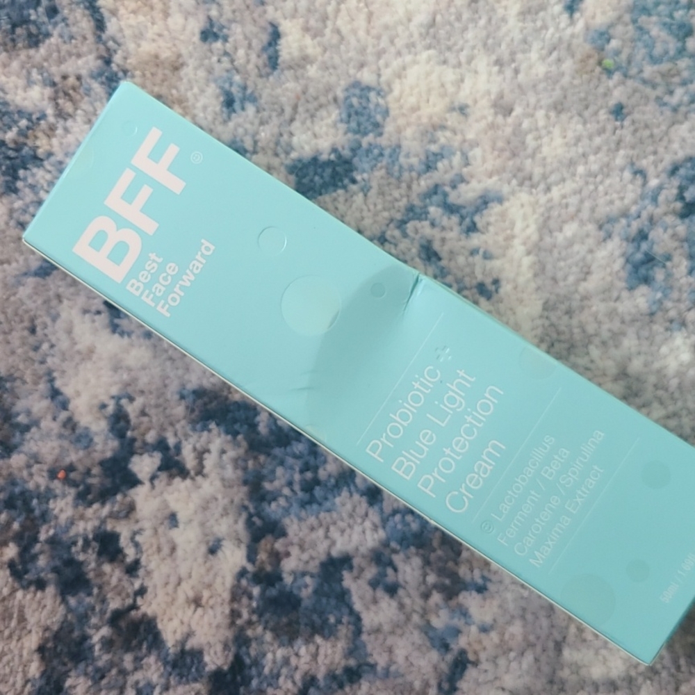 NEW BFF probiotic blue light protection cream